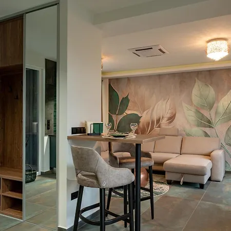 Serenum Erdei Vendeghaz * Паннонхальма