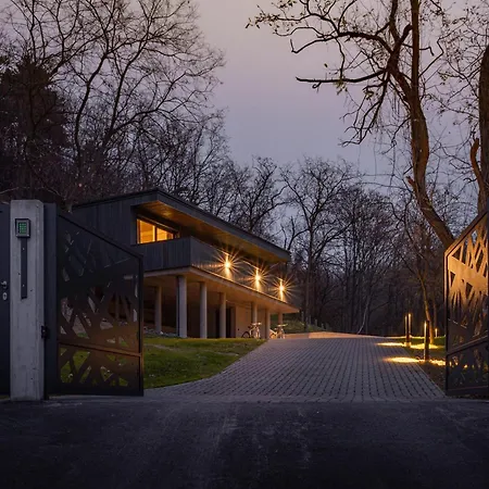 Serenum Erdei Vendeghaz